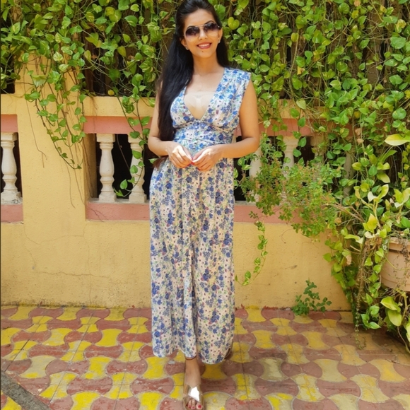 Zara Dresses & Skirts - Zara floral maxi dress